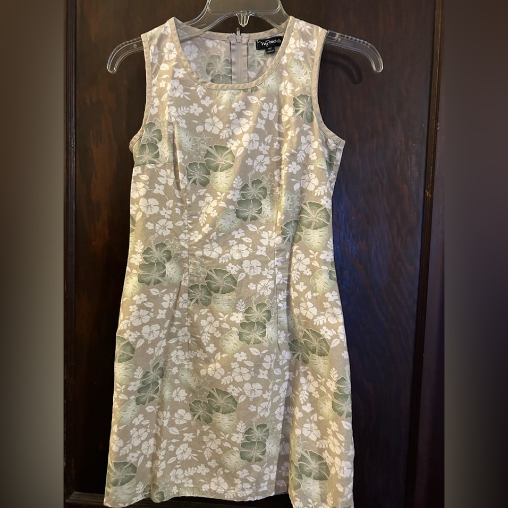 My Michelle Sleeveless Green and White Floral Mini Dress, Size 3/4